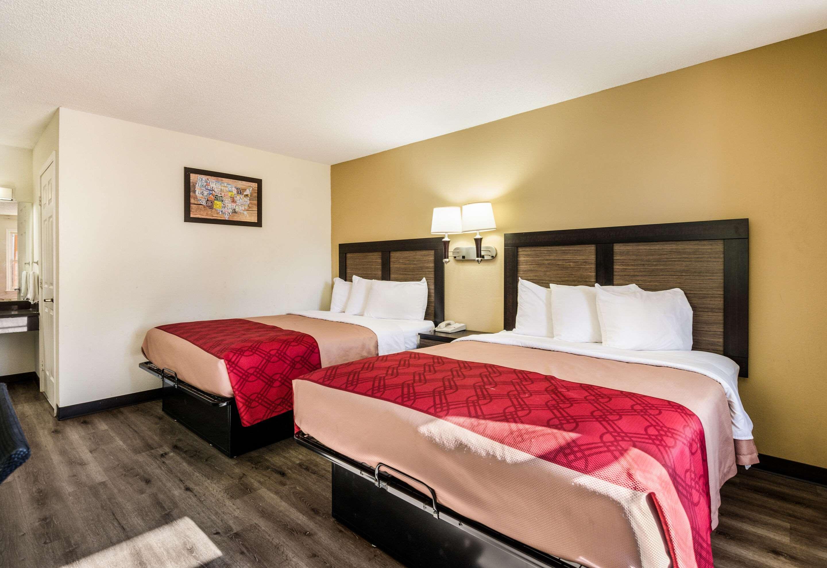 Econo Lodge Glade Springs I-81 Exterior foto